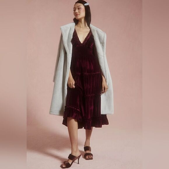 Love the Label Azalea Velvet Ruffled Tiered V-Neck Midi Dress Size Large NWT - Picture 2 of 11